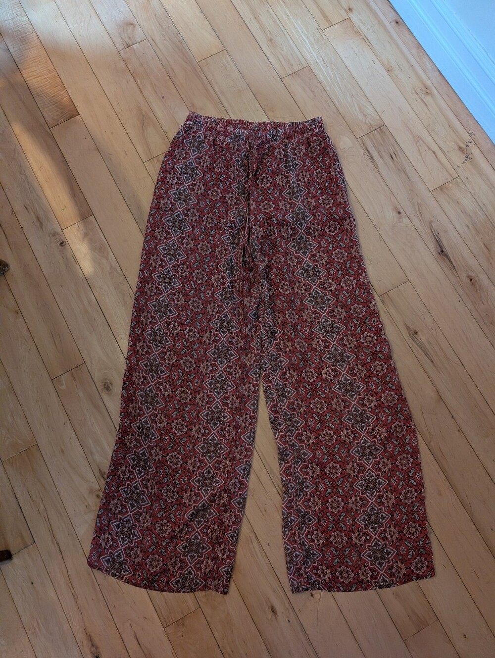 Wide-Leg Patterned Pants